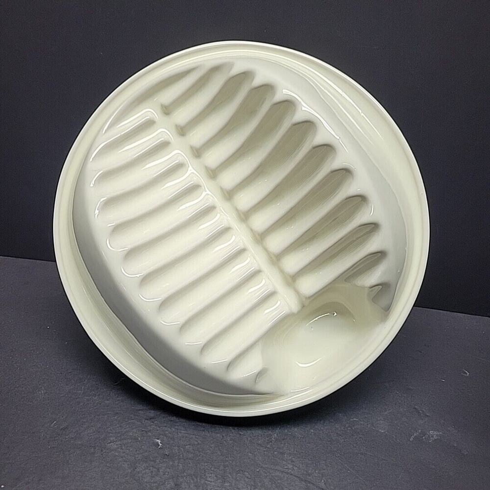 Masonware Brand Stoneware roast Meat Roast Microwave Cooking Rack 1970s RARE